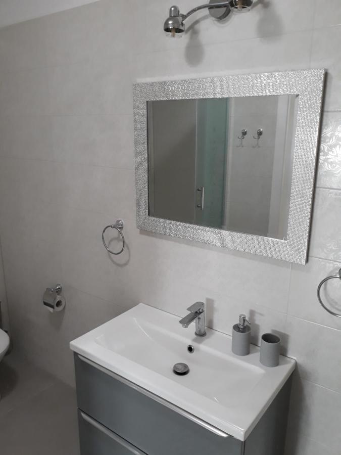 Apartament Wika Lägenhet Wieliczka Exteriör bild